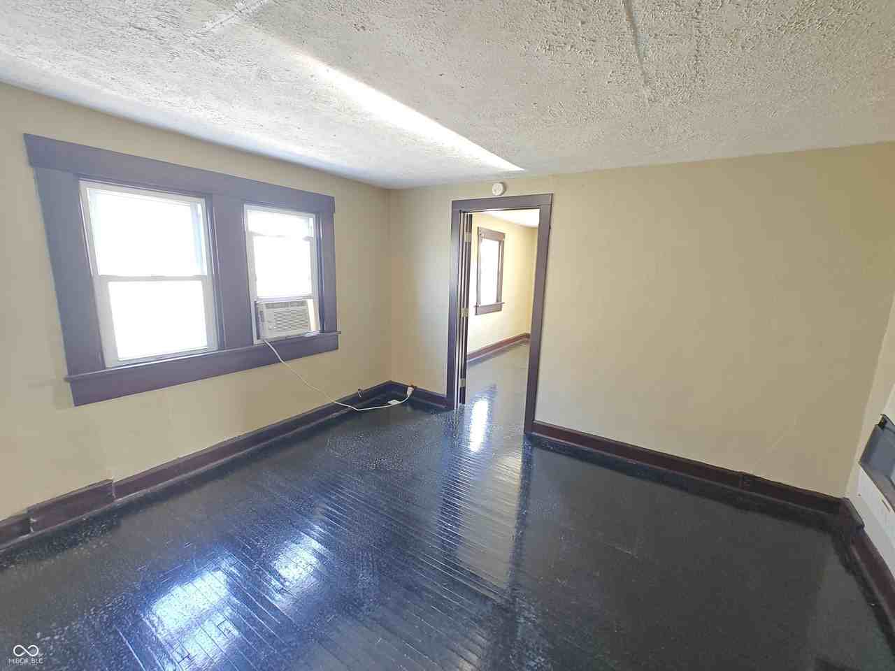 202 E Taylor St #3 - Photo 5 of 15