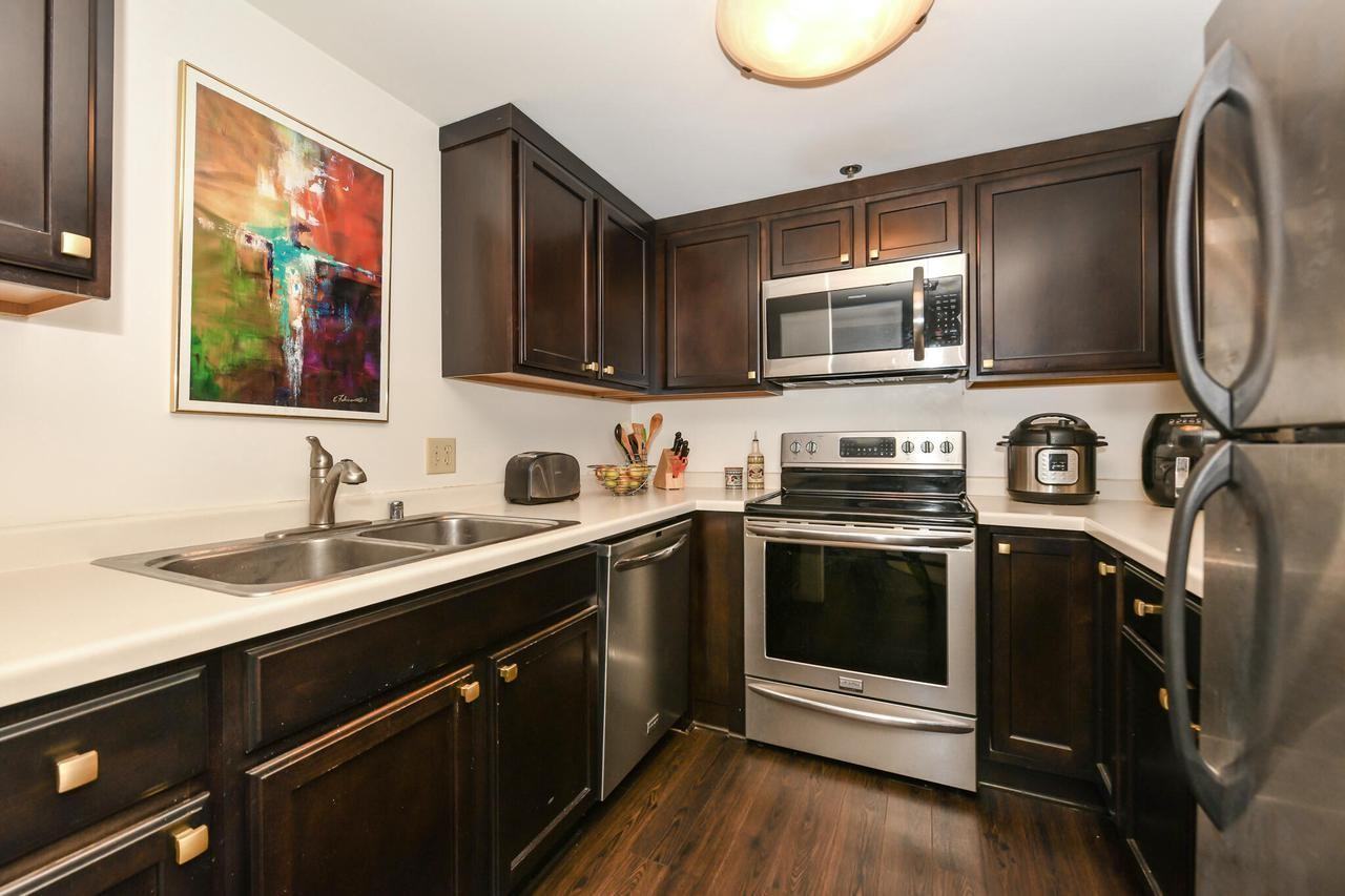 1633 N Prospect Ave #2117LC - Photo 3 of 11