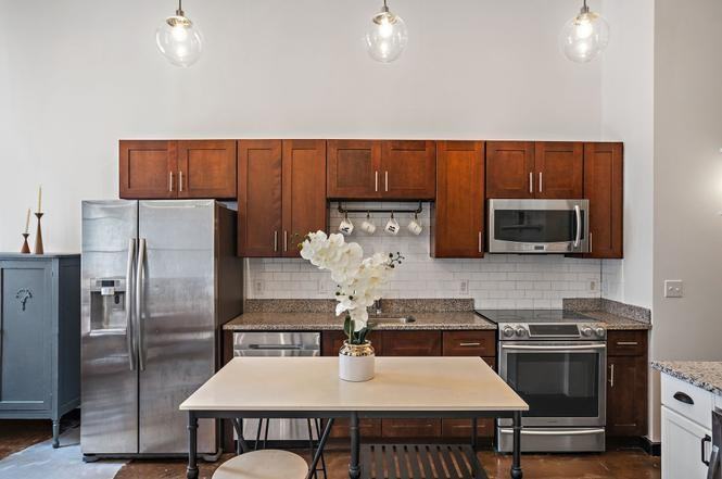 1350 Rosa L Parks Blvd - Photo 4 of 19