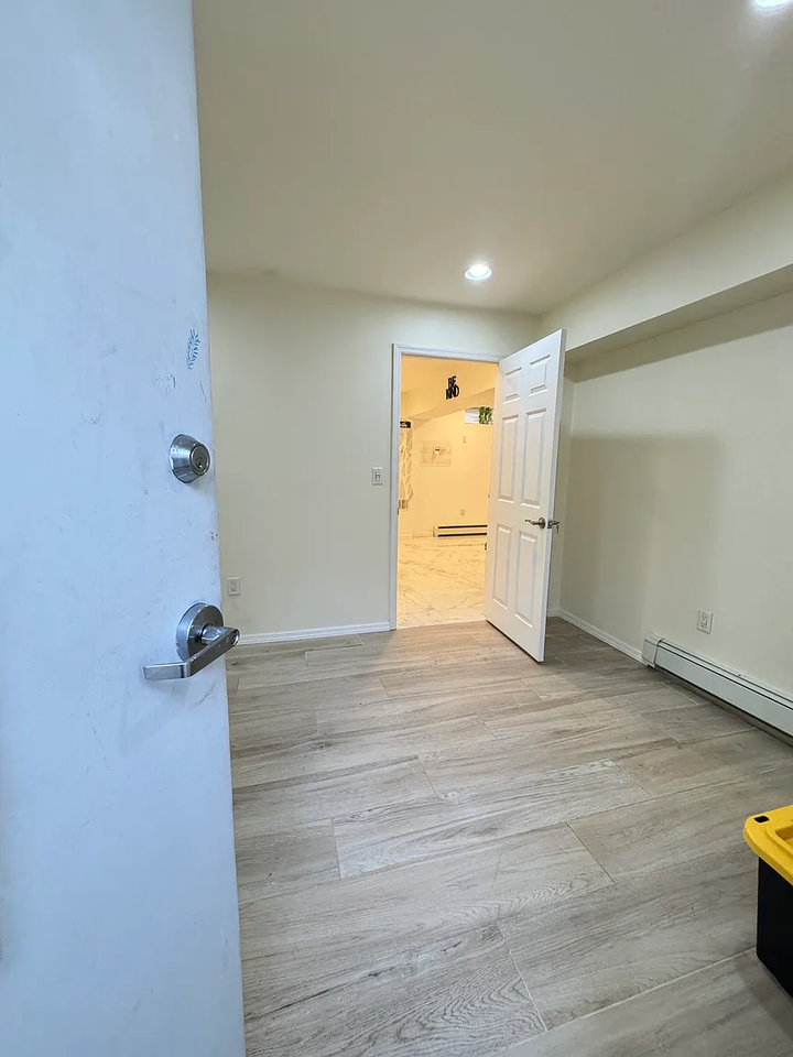 18 Lynbrook Ct #18 - Photo 6 of 17