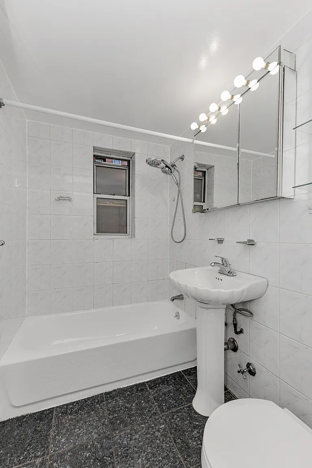 6515 Yellowstone Blvd #1E - Photo 6 of 6