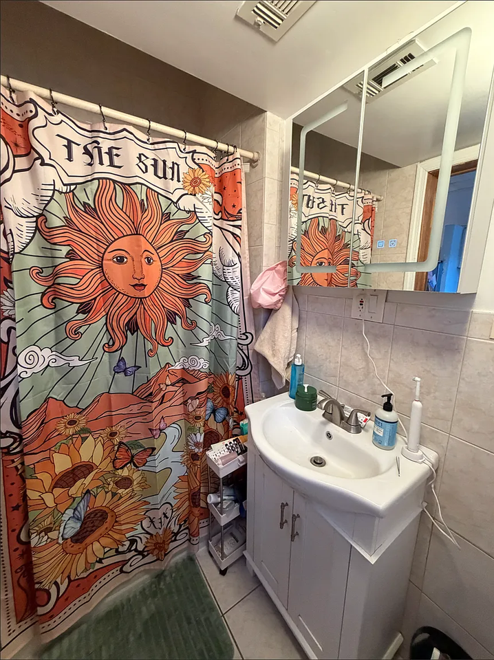 270 9th St #5 - Photo 5 of 7