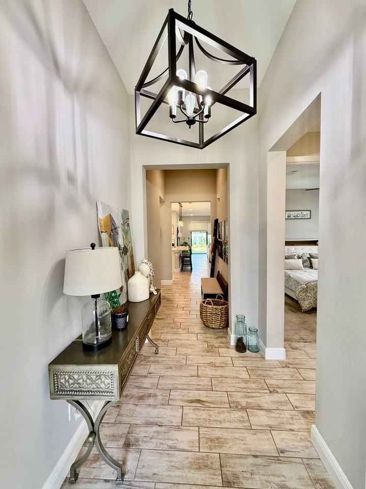 4035 Maurice Ave - Photo 2 of 41