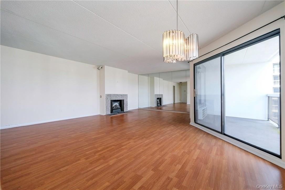 400 High Point Dr Unit Ph4 #PH4 - Photo 4 of 36