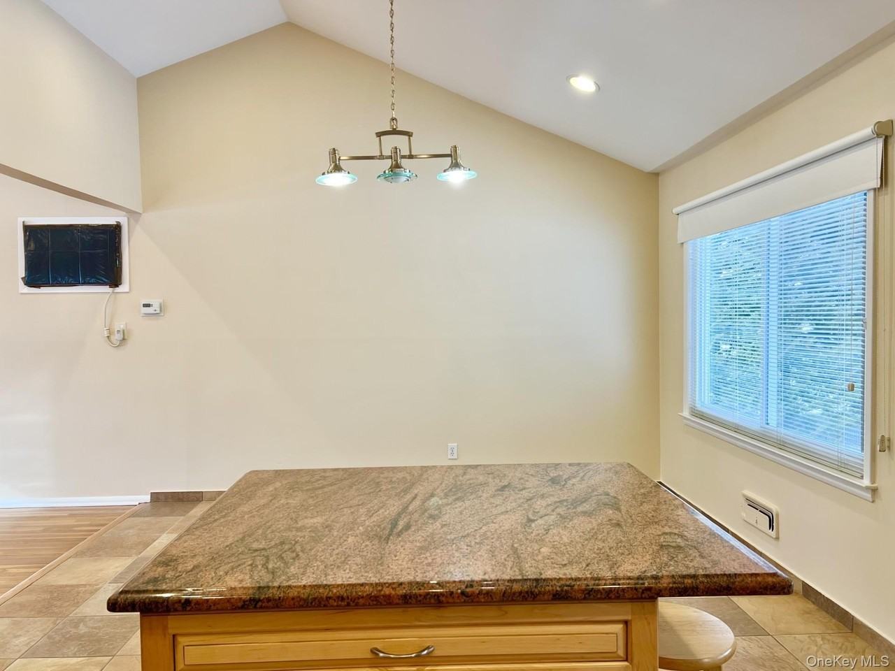 34 Julliard Dr - Photo 5 of 10