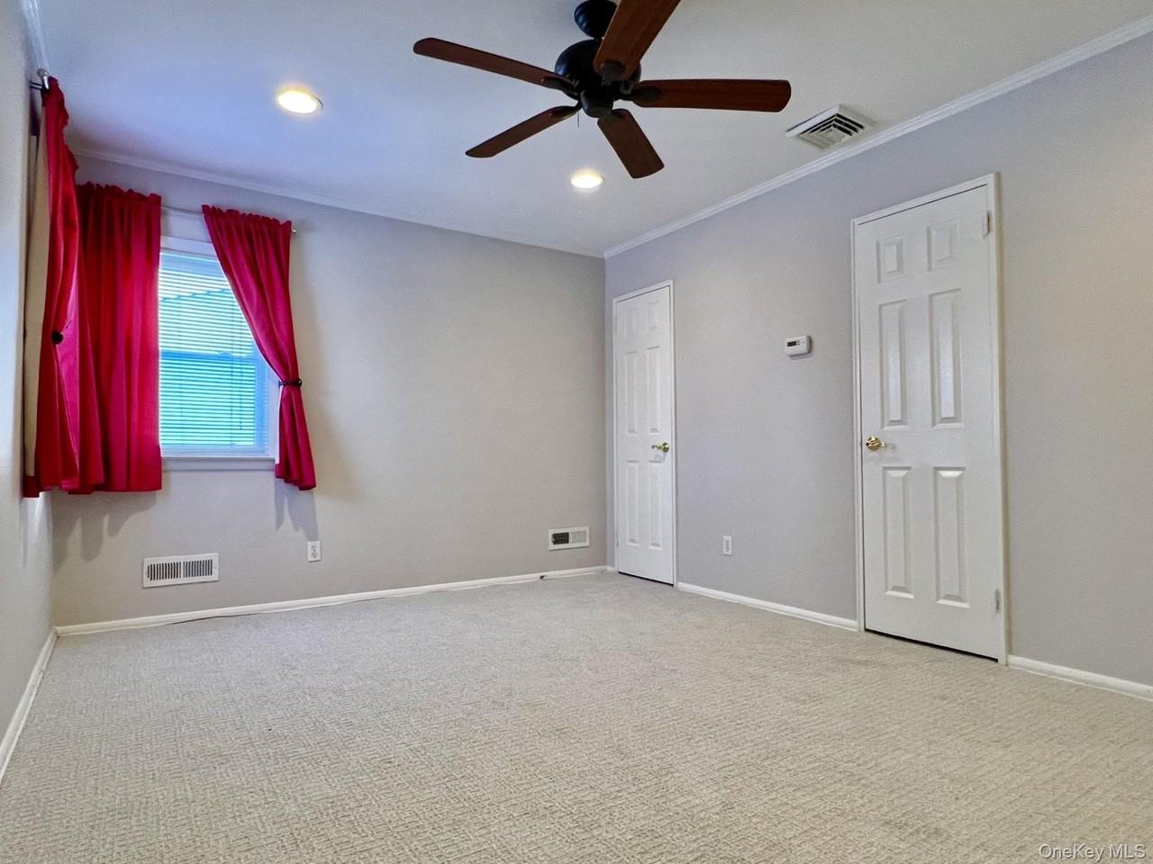 34 Julliard Dr - Photo 6 of 10