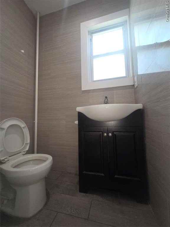 10532 192nd St - Photo 4 of 17