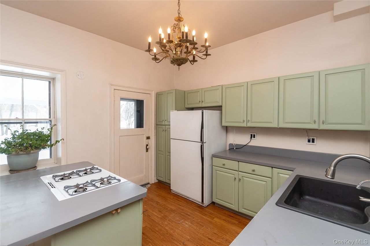 4 Sengen Ln - Photo 3 of 27