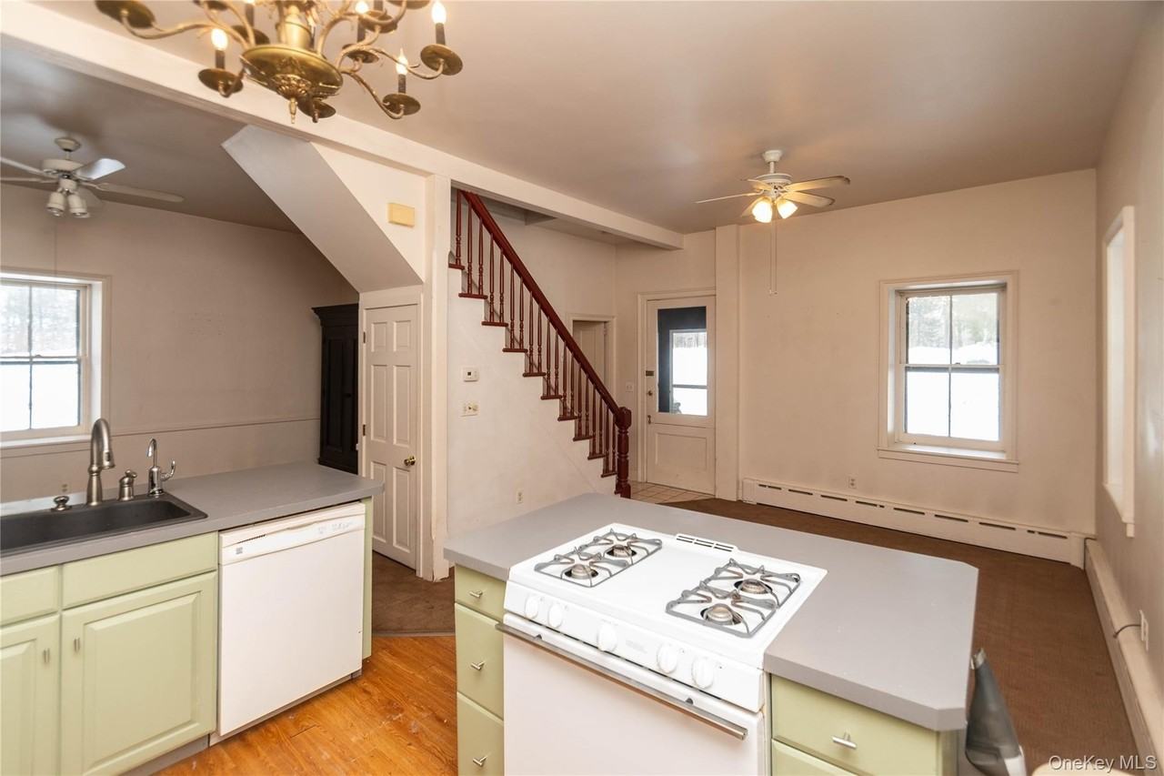 4 Sengen Ln - Photo 5 of 27