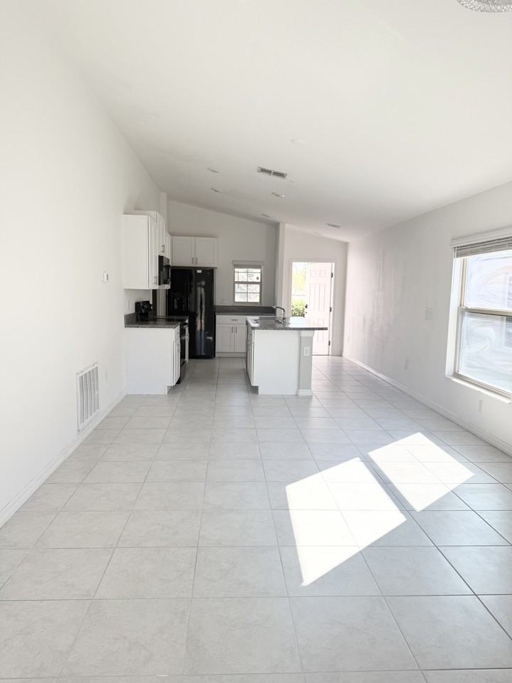 12136 Miracle Mile Dr - Photo 4 of 12