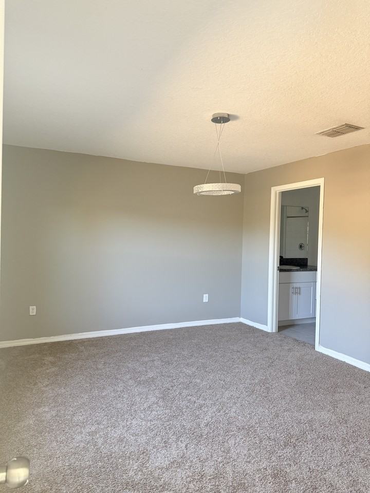 12136 Miracle Mile Dr - Photo 5 of 12