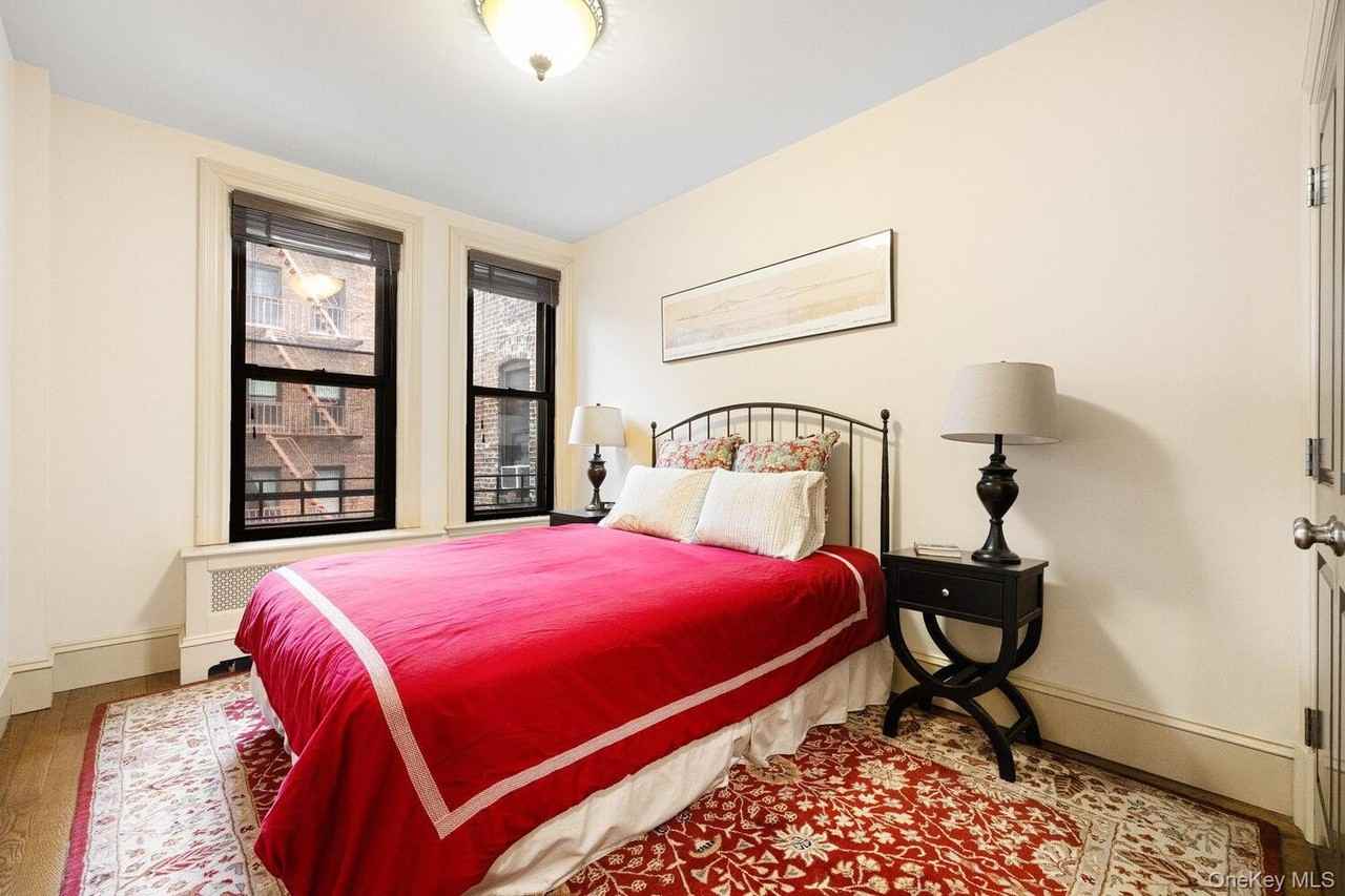 69 Pineapple St Apt 6 #6 - Photo 7 of 11