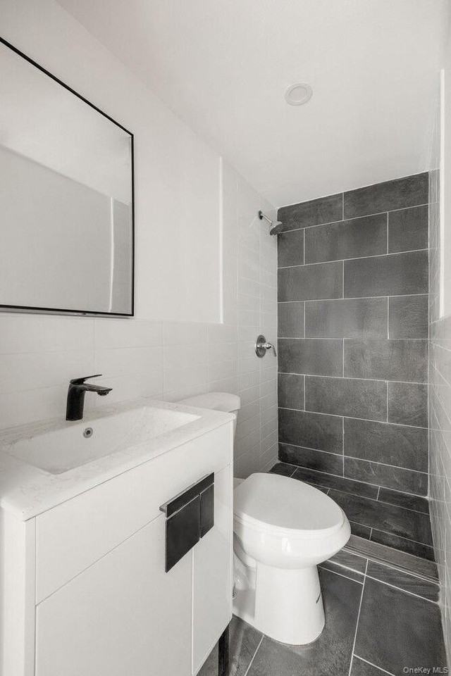 9 KANE Place unit: Gdn #GDN - Photo 3 of 7