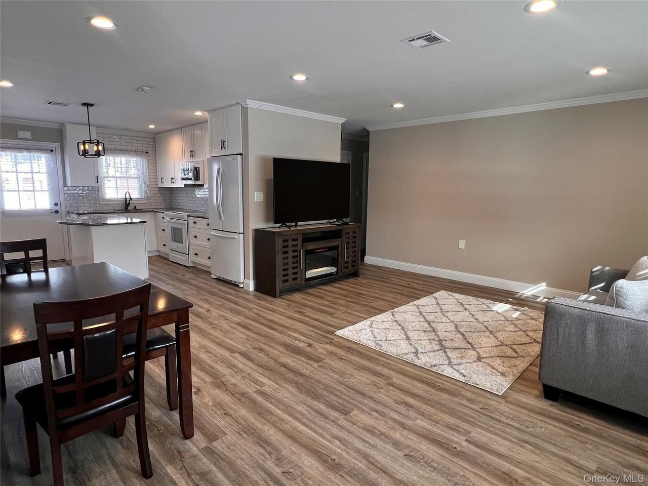 44B Trent Ct Unit B #B - Photo 6 of 14