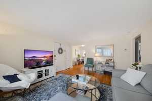 featured image of 926 Massachusetts Ave Apt 3 #3
