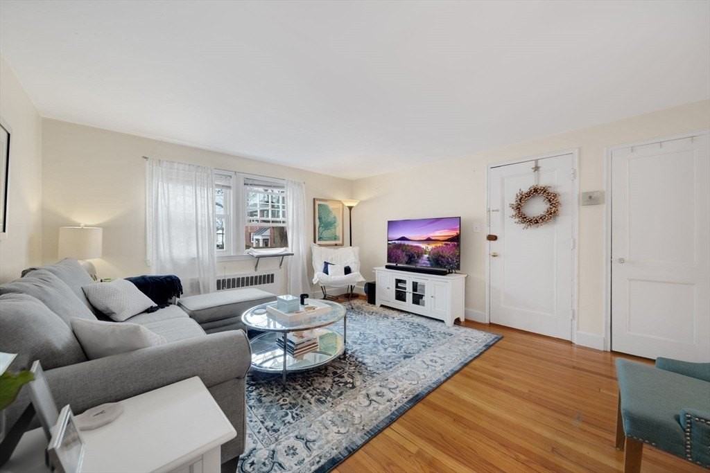 926 Massachusetts Ave Apt 3 #3 - Photo 3 of 17