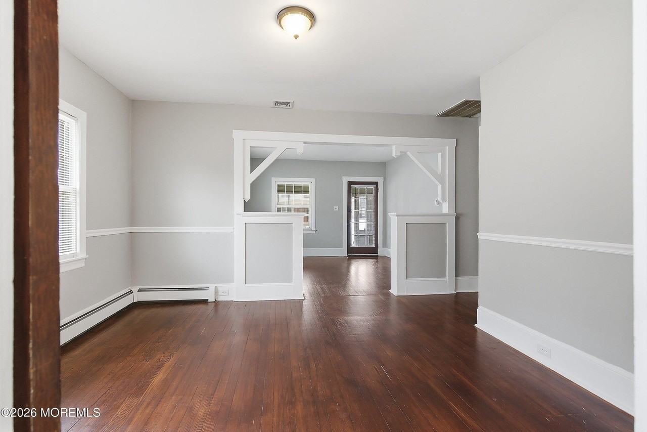 708 Atlantic Ave - Photo 5 of 30