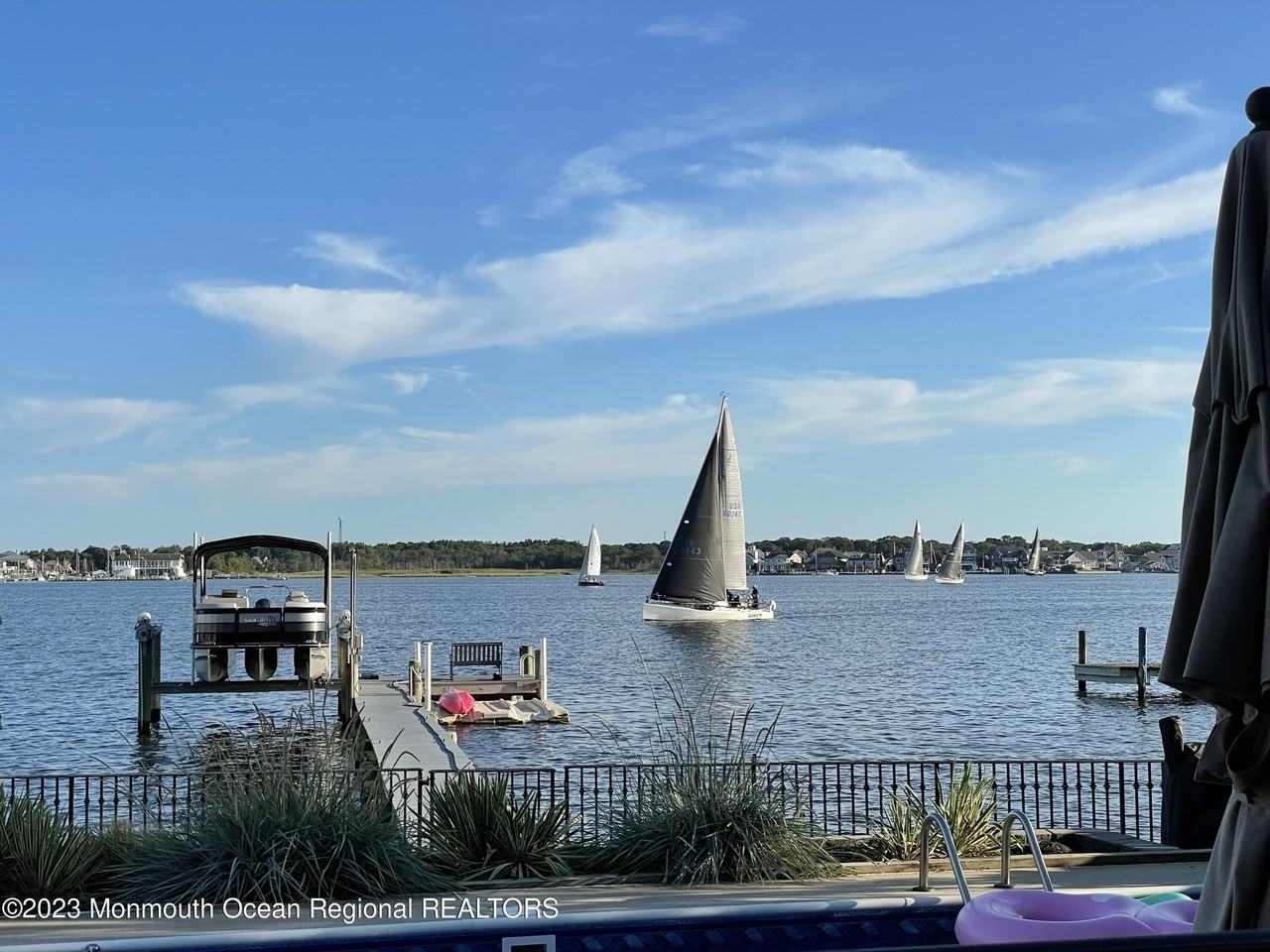 709 Princeton Ave - Photo 4 of 50