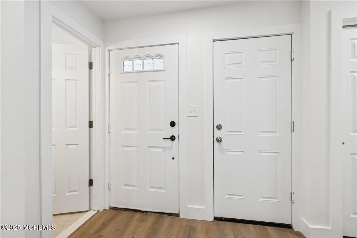 18 Oak Knoll Dr - Photo 3 of 32