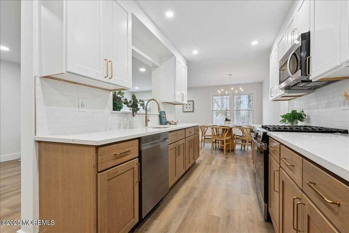 18 Oak Knoll Dr - Photo 6 of 32