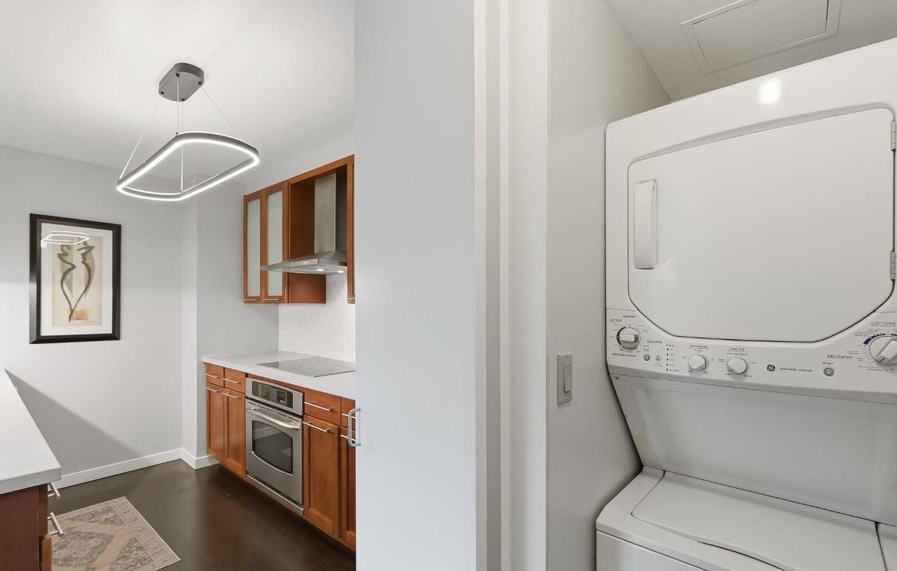 152 Lombard St - Photo 4 of 4