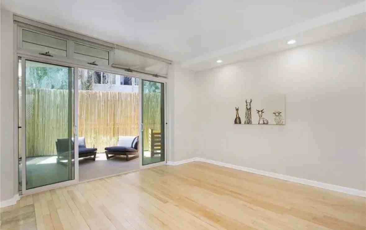 1565 N Coast Hwy - Photo 2 of 4