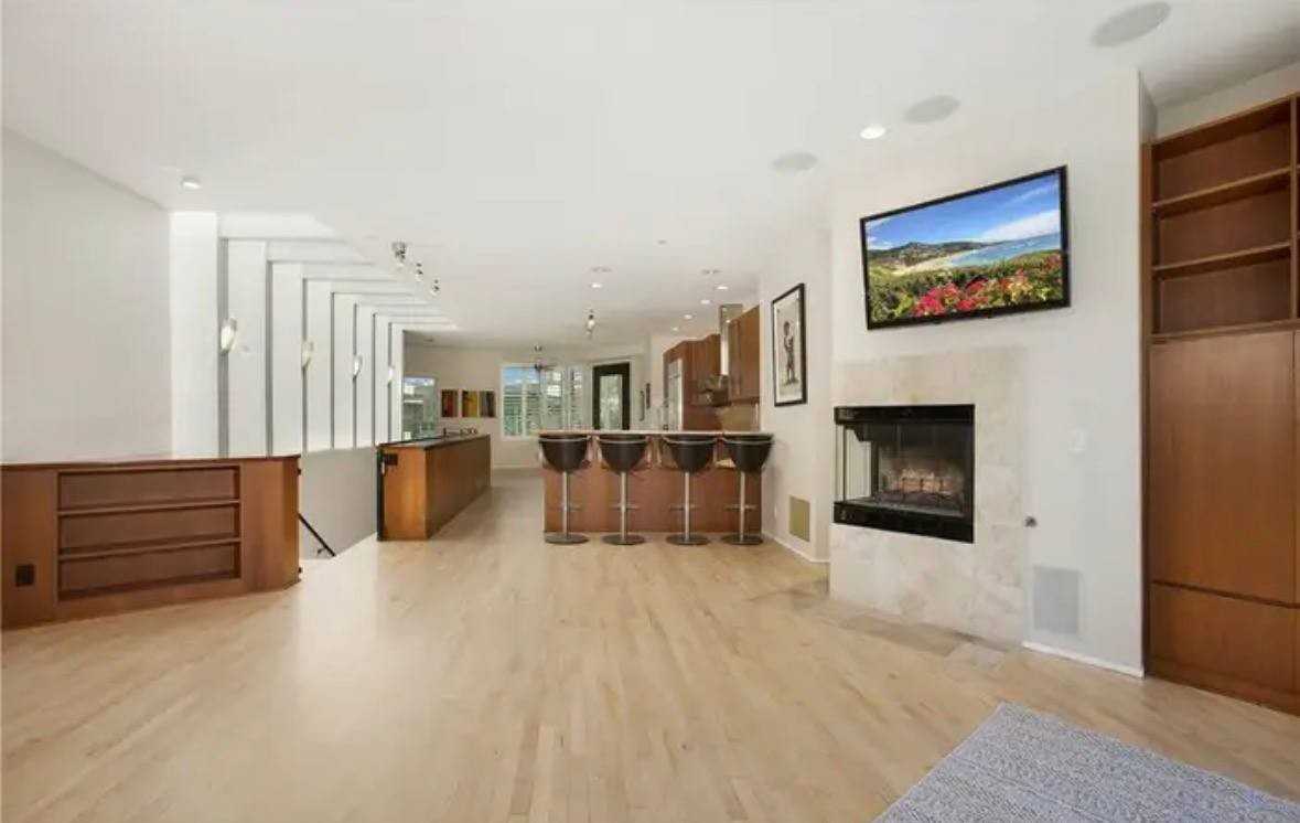 1565 N Coast Hwy - Photo 4 of 4