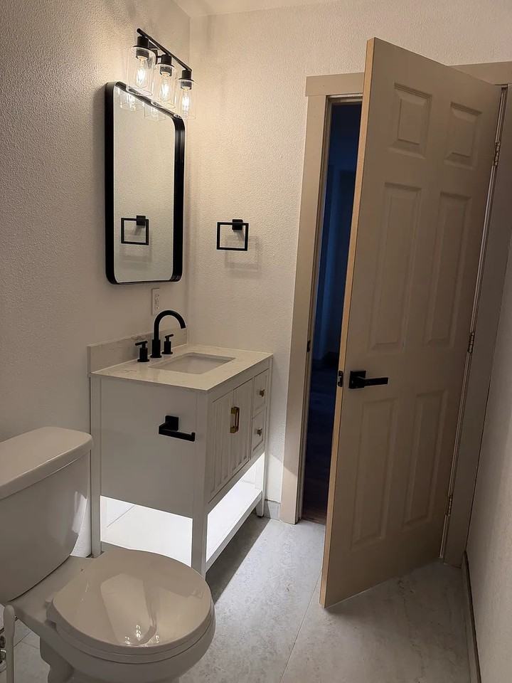 1765 Quincey Ln - Photo 4 of 11