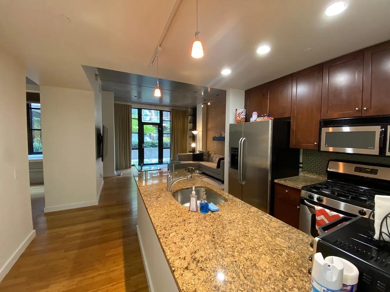 317 Vine St - Photo 5 of 7