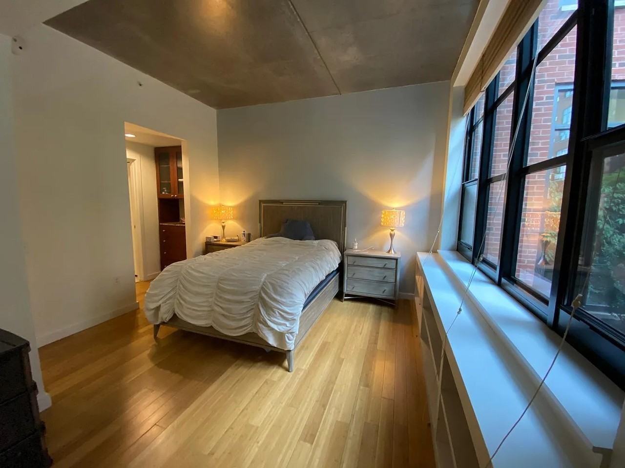 317 Vine St - Photo 6 of 7