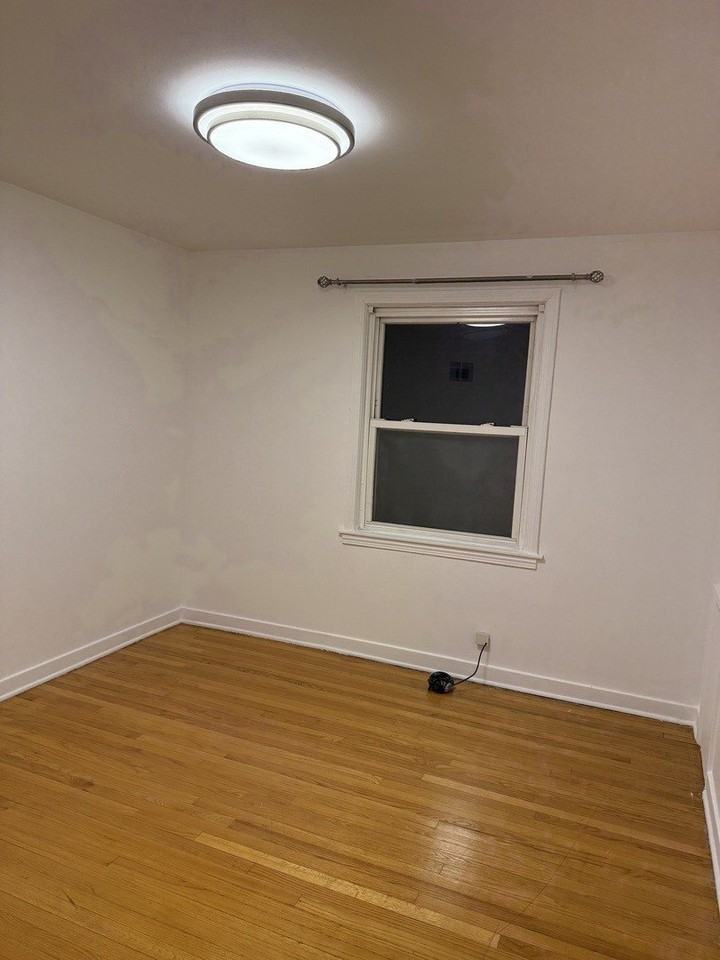 8115 Kilpatrick Ave Unit 3 #3 - Photo 4 of 6