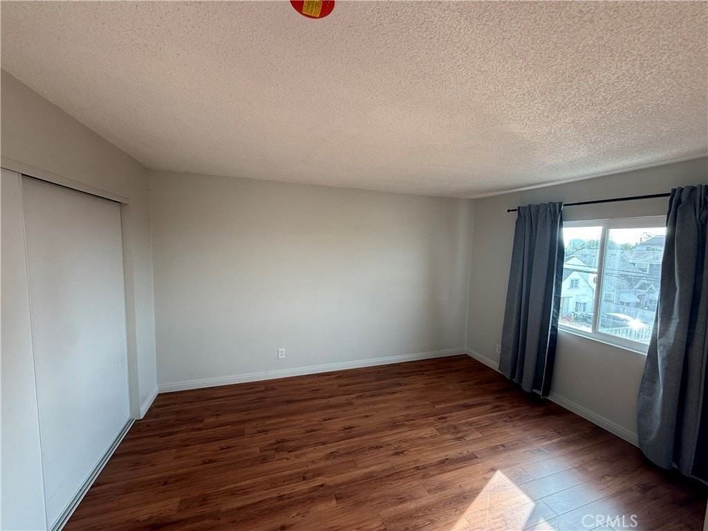 400 N Hobart Blvd #301 - Photo 7 of 22