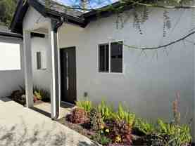 1072 N Vinedo Ave - Photo 1 of 1