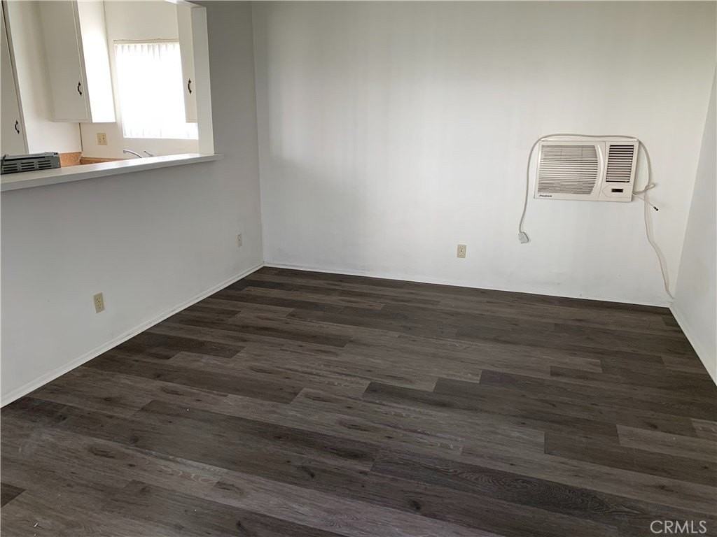 404 S 5th Ave #C - Photo 6 of 9