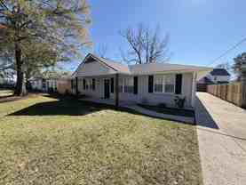 122 Joan St - Photo 1 of 1