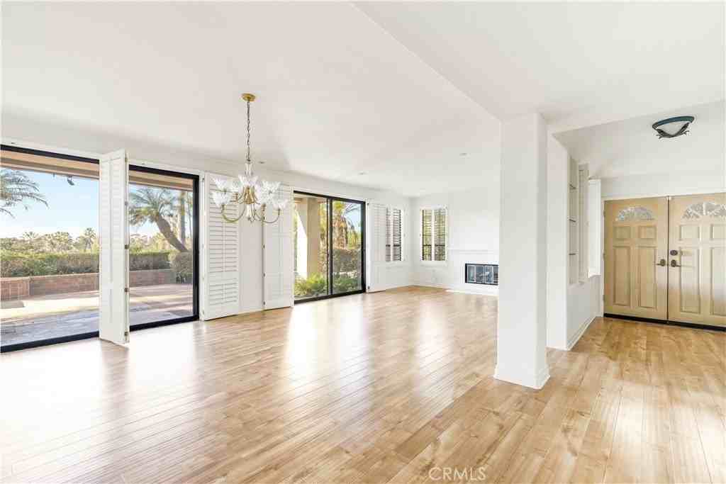 63 Ocean Vis - Photo 2 of 23