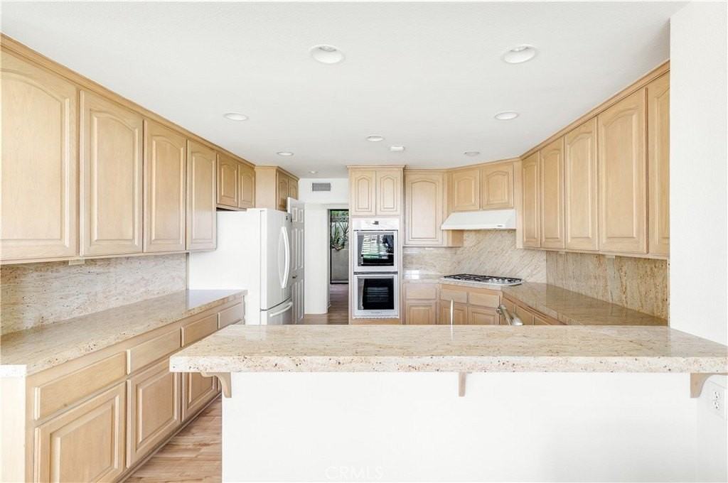 63 Ocean Vis - Photo 5 of 23