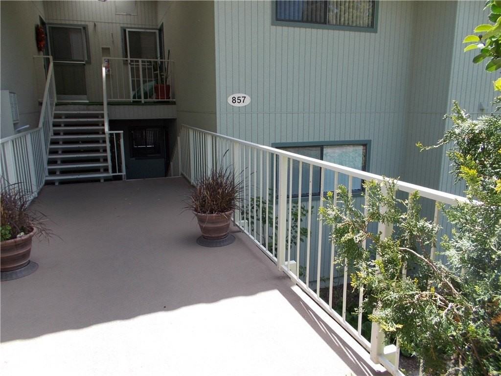 857 Ronda Mendoza #B - Photo 2 of 15