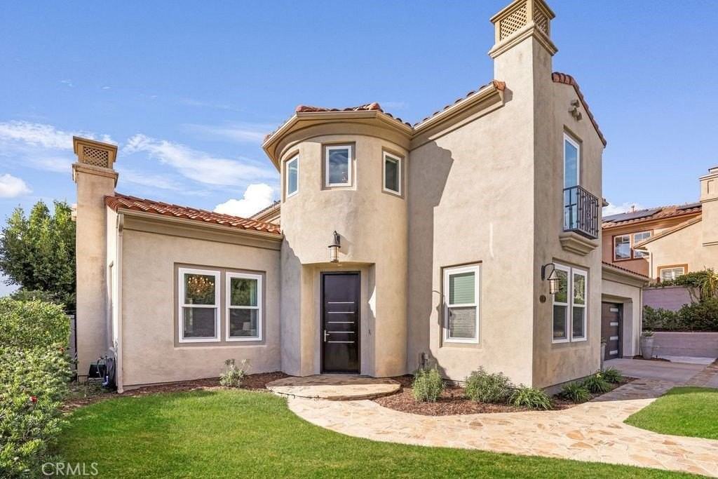 9 River Rock Dr - Photo 2 of 37