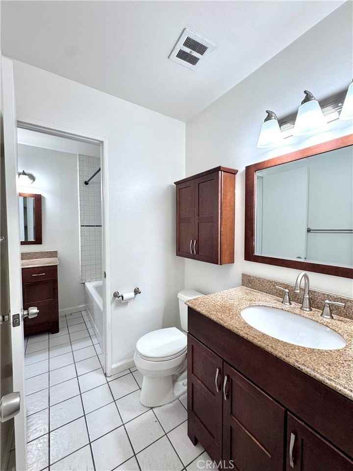 4692 Heil Ave - Photo 6 of 27