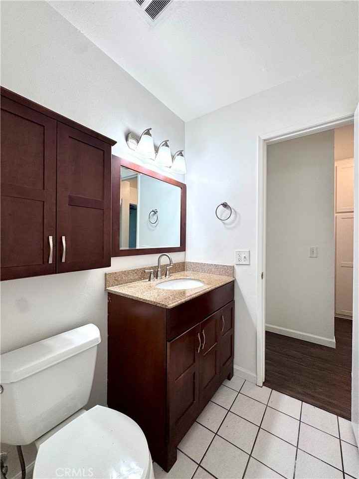 4692 Heil Ave - Photo 7 of 27