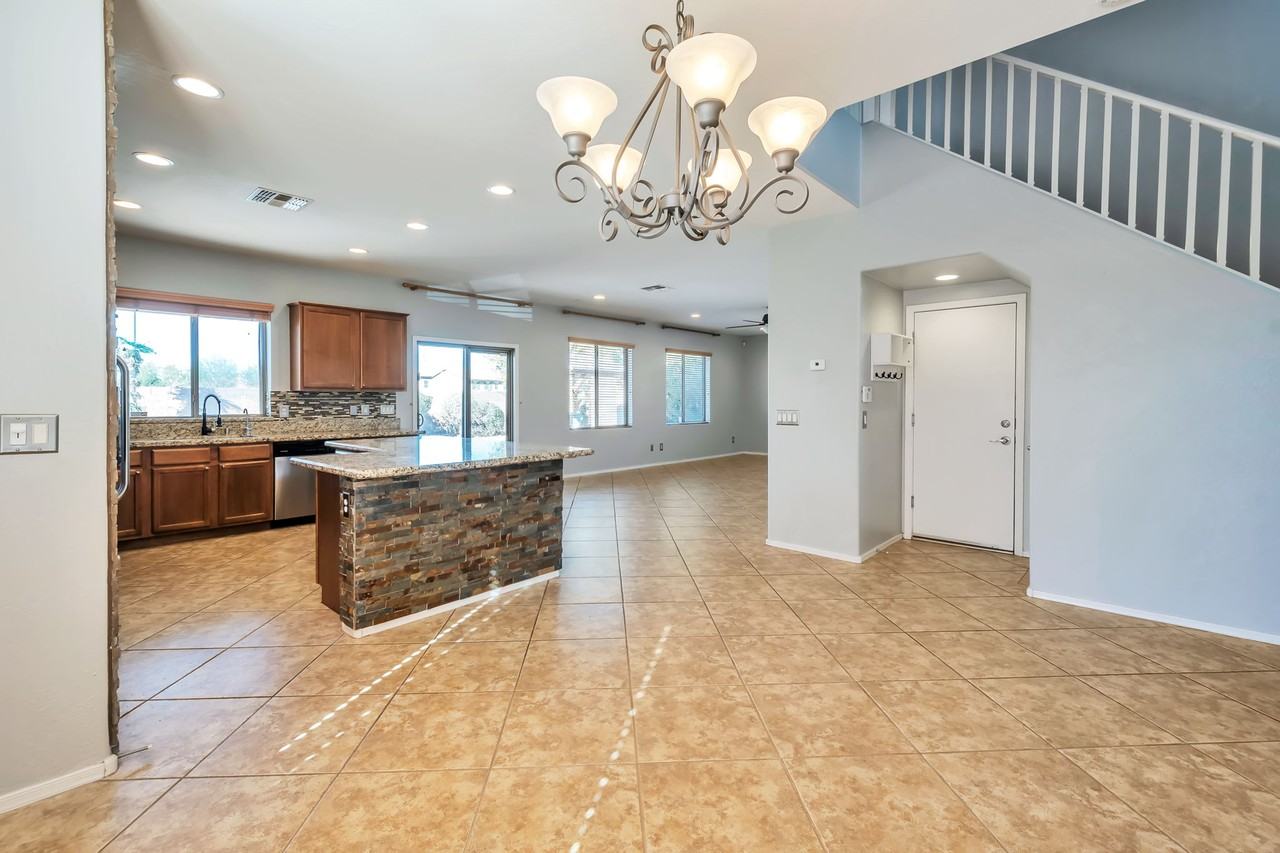 6756 S Seton Ave - Photo 3 of 30