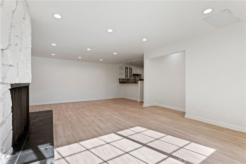 4427 Camero Ave - Photo 4 of 24