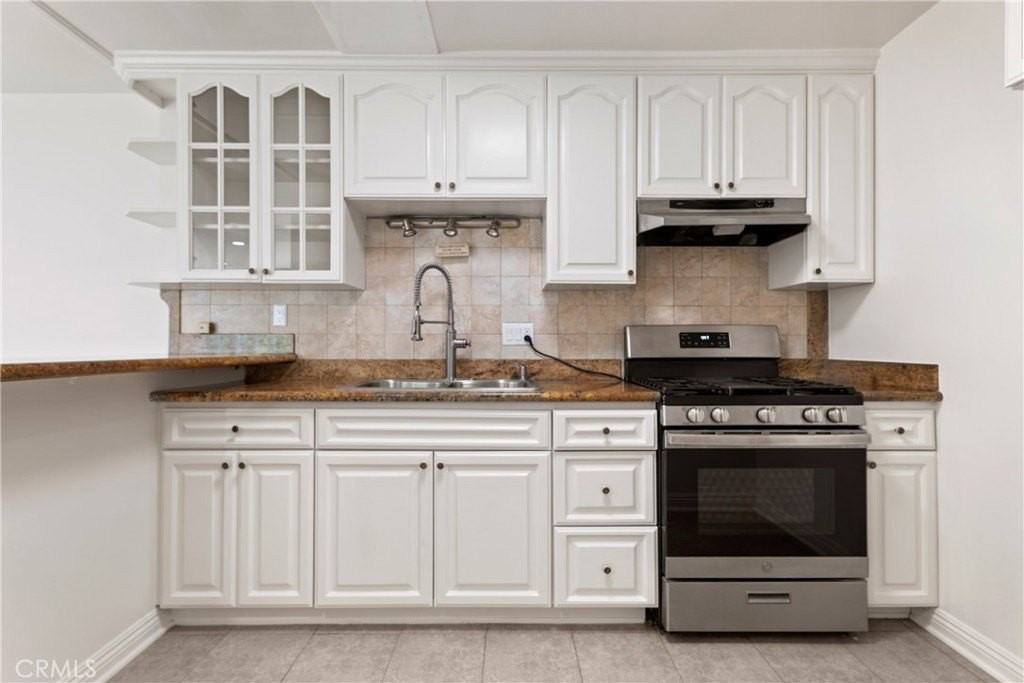 4427 Camero Ave - Photo 6 of 24