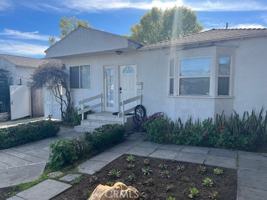 featured image of 1625 Wellesley Ave