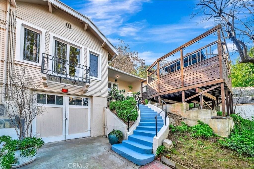 11026 Fruitland Dr - Photo 7 of 50