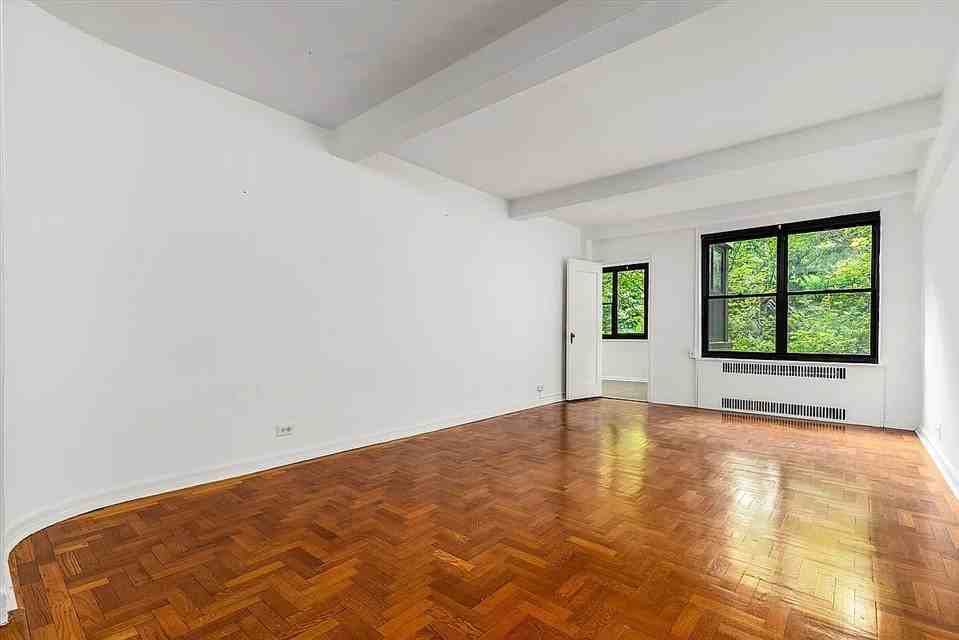 72 Park Ter W #E28 - Photo 3 of 16