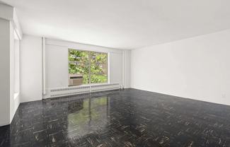 80 La Salle St #6D - Photo 1 of 1