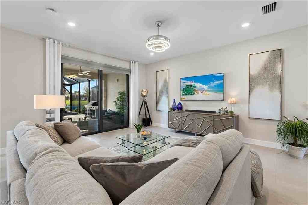 2147 Yellowfin Cir - Photo 4 of 34