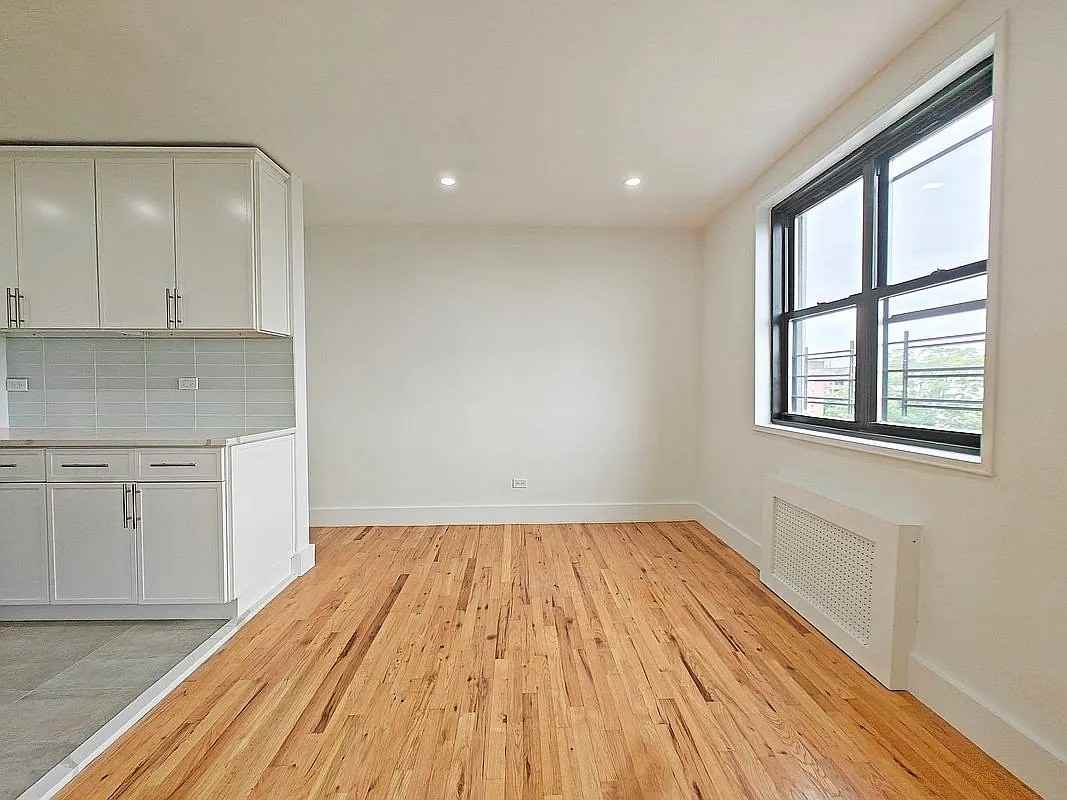 3845 Shore Pkwy #5D - Photo 3 of 10